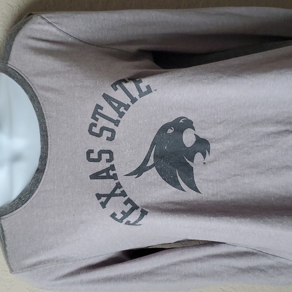 4/$30 Texas State Boko the bobcat logo sz m gray Longsleeve top ** - Picture 2 of 7